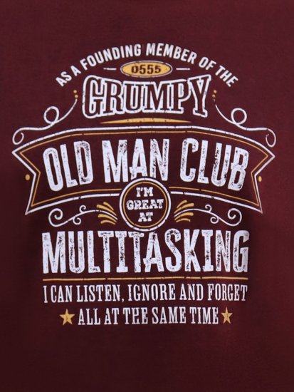 D555 Baldwin Grumpy Old Man Club Print Crew Neck T-shirt Burgundy/ Black Twist - T-paidat - Isot T-paidat 2XL – 14XL
