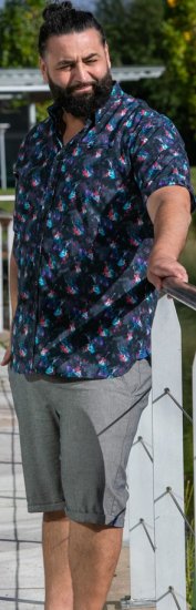 D555 Farnborough Short Sleeve Guitar AOP Shirt With Hidden Button Down Black - Kauluspaidat - Miesten isot kauluspaidat 2XL – 8XL