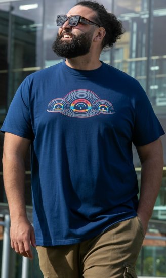 D555 Cheltenham Record With Reflection Printed T-shirt French Navy - T-paidat - Isot T-paidat 2XL – 14XL