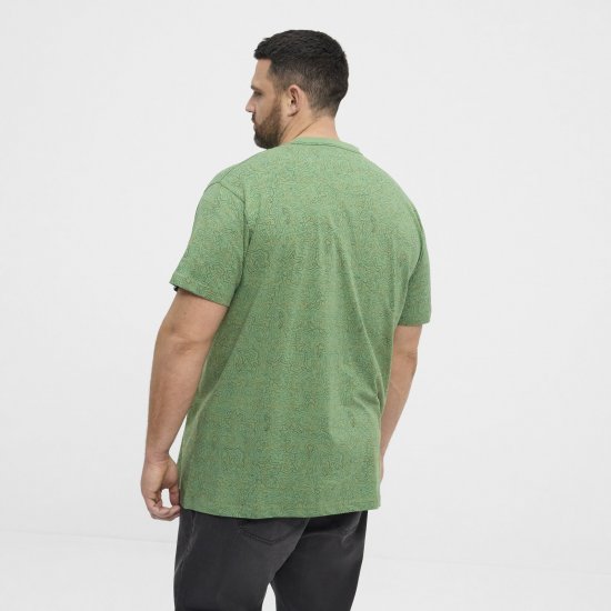 North Latitude Allover Printed T-paita Keskivihreä - T-paidat - Isot T-paidat 2XL – 14XL