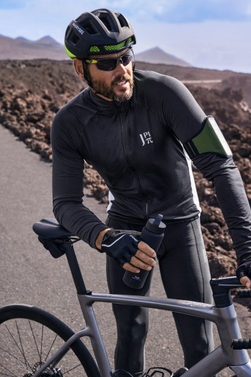 JP1880 Jay-Pi QuickDry Cycling Jacket Black - Urheiluvaatteet & ulkoilu - Miesten urheiluvaatteet isot koot