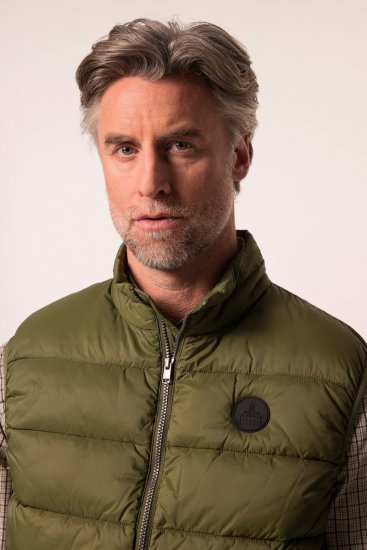Boston Park 460 Tikattu liivi pystykauluksella Oliivinvihreä - Takit - Miesten Takit, isot koot – 2XL – 12XL