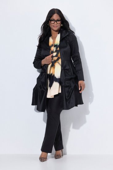 Ulla Popken 842028 Peplum-bleiseri laskoksilla Musta - Naisten bleiserit isot koot - Bleiserit naisille plus-koossa