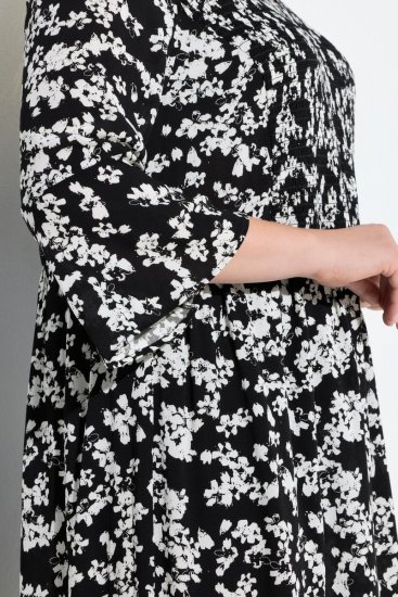 Ulla Popken 845825 Kukkakuvioinen midimekko 3/4-hihoilla Musta - Midimekot - Midimekot isoissa ko'oissa