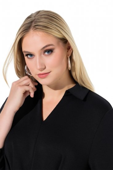 Ulla Popken 846373 Midimekko solmittavalla vyöllä Musta - Midimekot - Midimekot isoissa ko'oissa