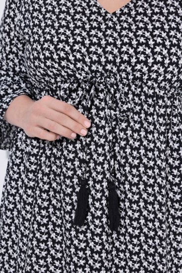 Ulla Popken 847798 A-linjainen midimekko V-aukolla Musta - Midimekot - Midimekot isoissa ko'oissa