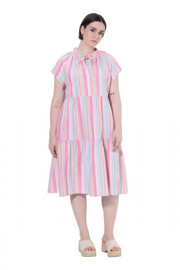 Ulla Popken 849969 Raidallinen midimekko röyhelöillä Roosa - Midimekot - Midimekot isoissa ko'oissa