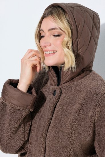 Ulla Popken 851809 Teddytakki Vaaleanruskea - Takit - Naisten takit plus-koossa