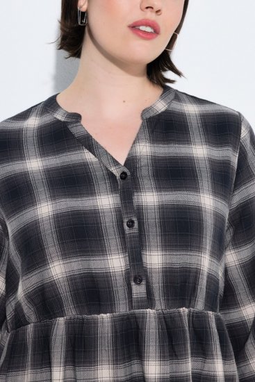 Ulla Popken 853728 Ruudullinen mekko röyhelöillä Musta - Naisten mekot isot koot - Mekot kaikille koille