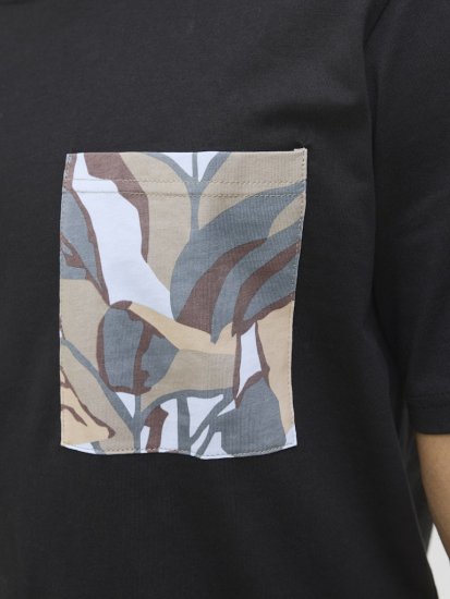  Jack & Jones Tavira Aop Pocket Crew Neck T-Shirt Black - T-paidat - Isot T-paidat 2XL – 14XL