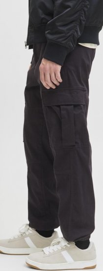 Jack & Jones Jonnie Cuffed Cargo Pants Black - Farkut ja housut - Miesten isot farkut ja isot housut W40-W70