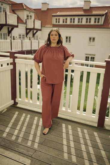 Kaffe Curve Neela Off-Shoulder Blouse Henna Brown - Puserot & tunikat - 