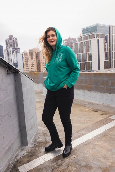 Ulla Popken Face Graphic Long Sleeve Hoodie Emerald Green - Naisten hupparit ja collegepaidat isot koot - 