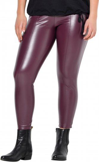 Ulla Popken Metallic Faux Leather Leggings Plum - Farkut & Housut Isoissa Koissa – Plus Size - 