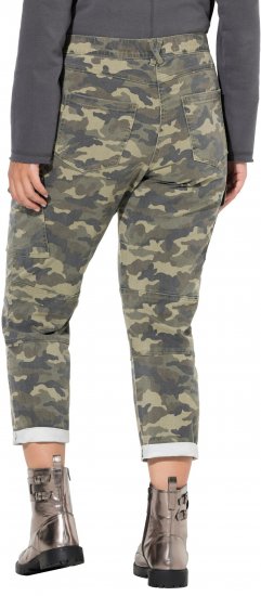 Ulla Popken Camo Boyfriend Pants Olive Grey - Farkut & Housut Isoissa Koissa – Plus Size - 