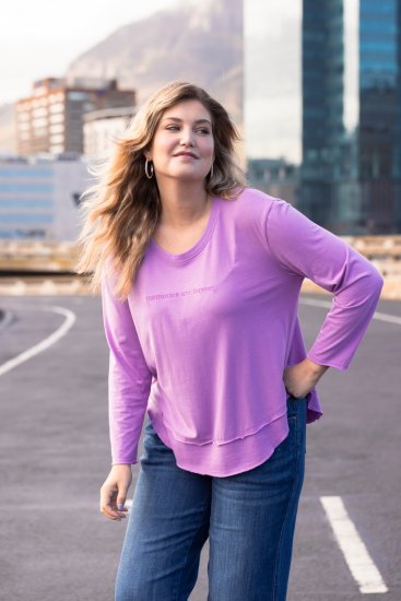 Ulla Popken Layered Look Memories Embroidered Long Sleeve Tee Amethyst - Painetut T-paidat naisille - 