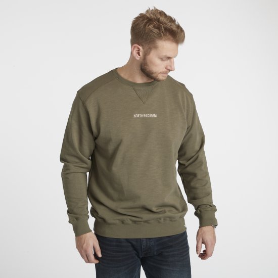 North Latitude Denim Logo Sweatshirt Dusty Olive Green TALL - TALL collegepaidat - TALL-collegepuserot ja -hupparit