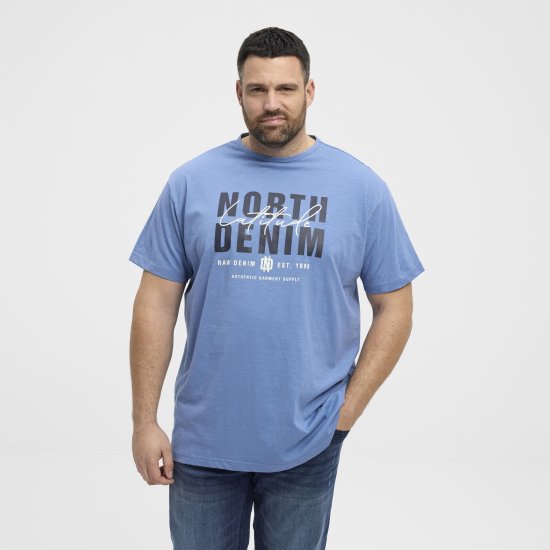 North Latitude Denim Printed Logo T-Shirt Dusty Blue TALL - TALL T-paidat - T-paidat pitkille miehille 